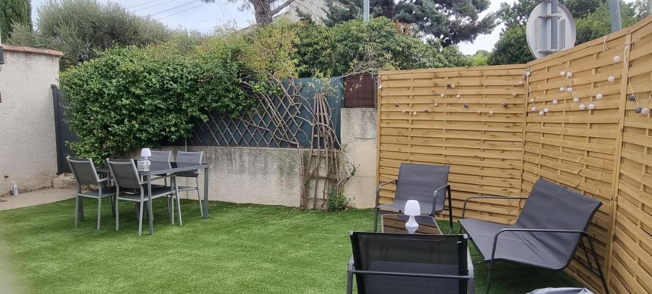 Appartamento Aux Creissauds Aubagne Esterno foto